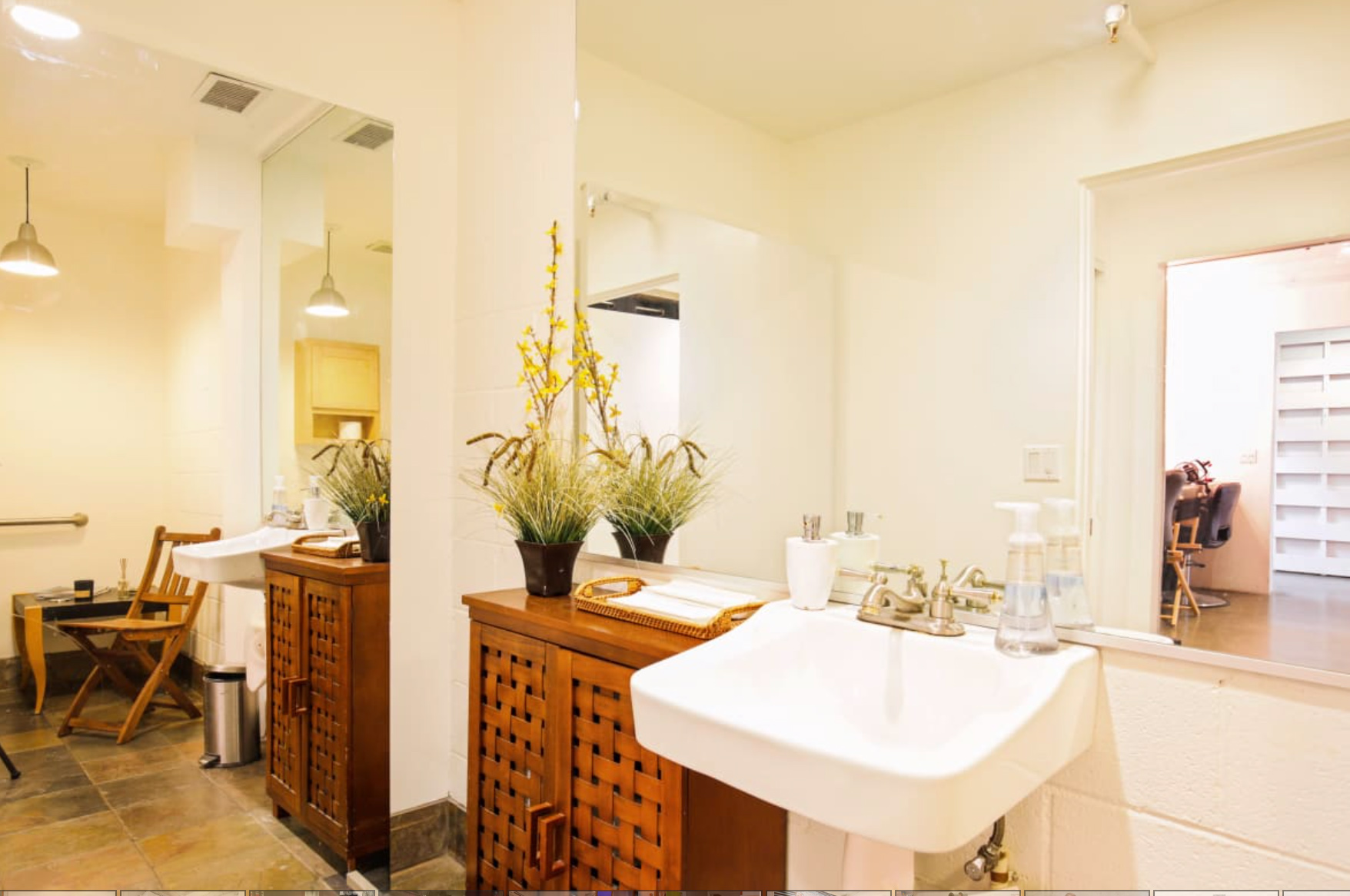 Handicap-bathroom