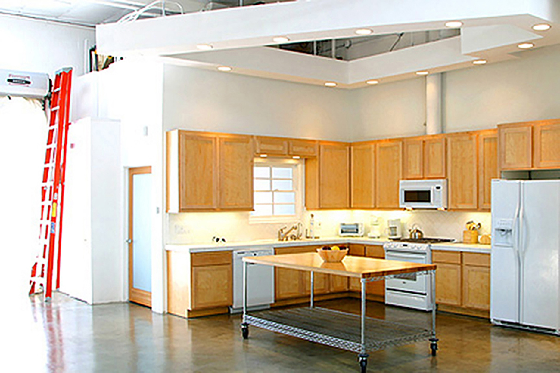 Los Angeles Kitchen Studio fully equipped